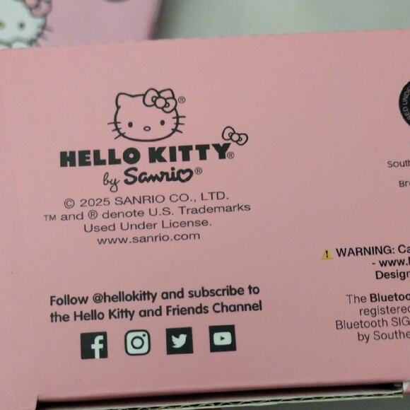 Hello Kitty Pink and White Light-Up Headphones Light Up Wall Decor New - Picture 8 of 10